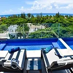 Terrazas 108 One Bedroom Half Block From The Beach