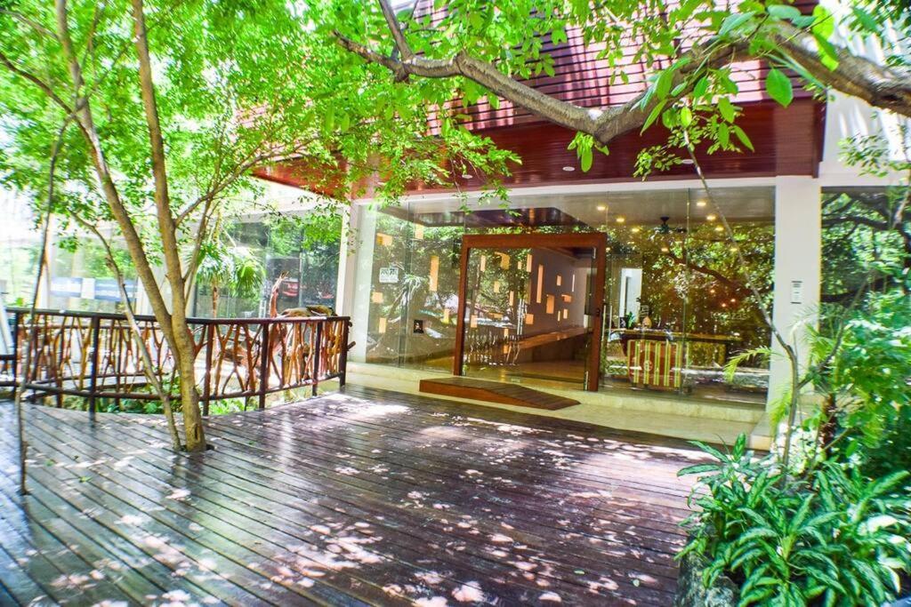 Terrazas 108 One Bedroom Half Block From The Beach *